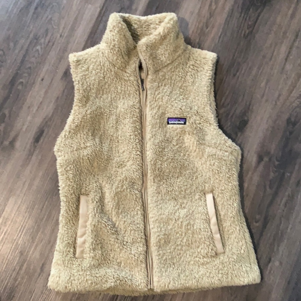 Patagonia women’s vest large soft